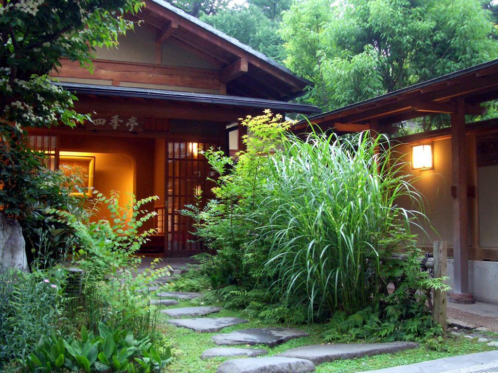 Hotel Kashiwaya Honten Ueda Esterno foto